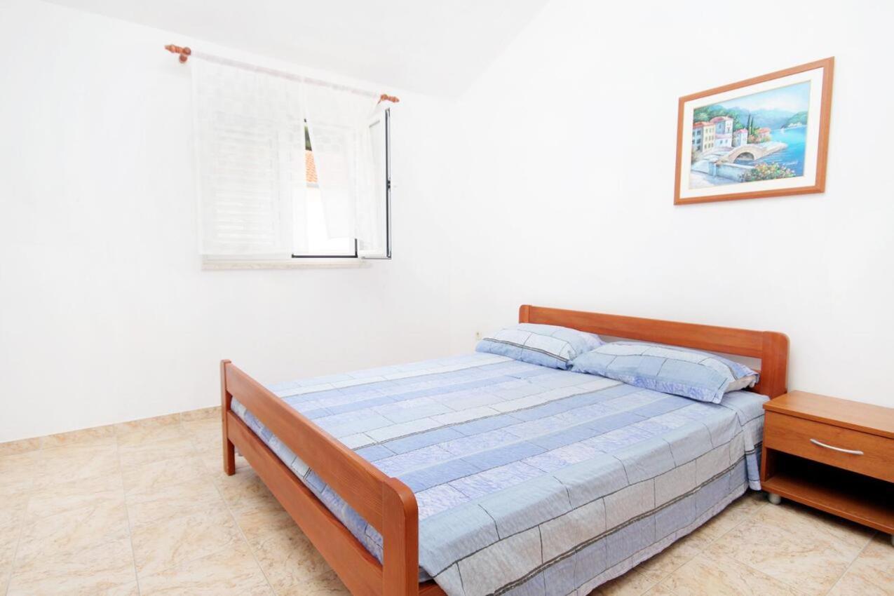 Seaside Secluded Apartments Cove Jedra, Hvar - 2583 Apartment *