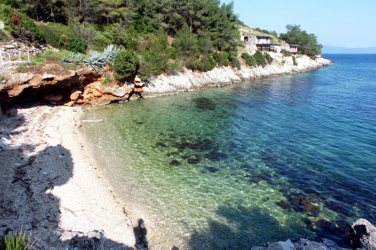 Apartment Seaside Secluded Apartments Cove Jedra, Hvar - 2583 *